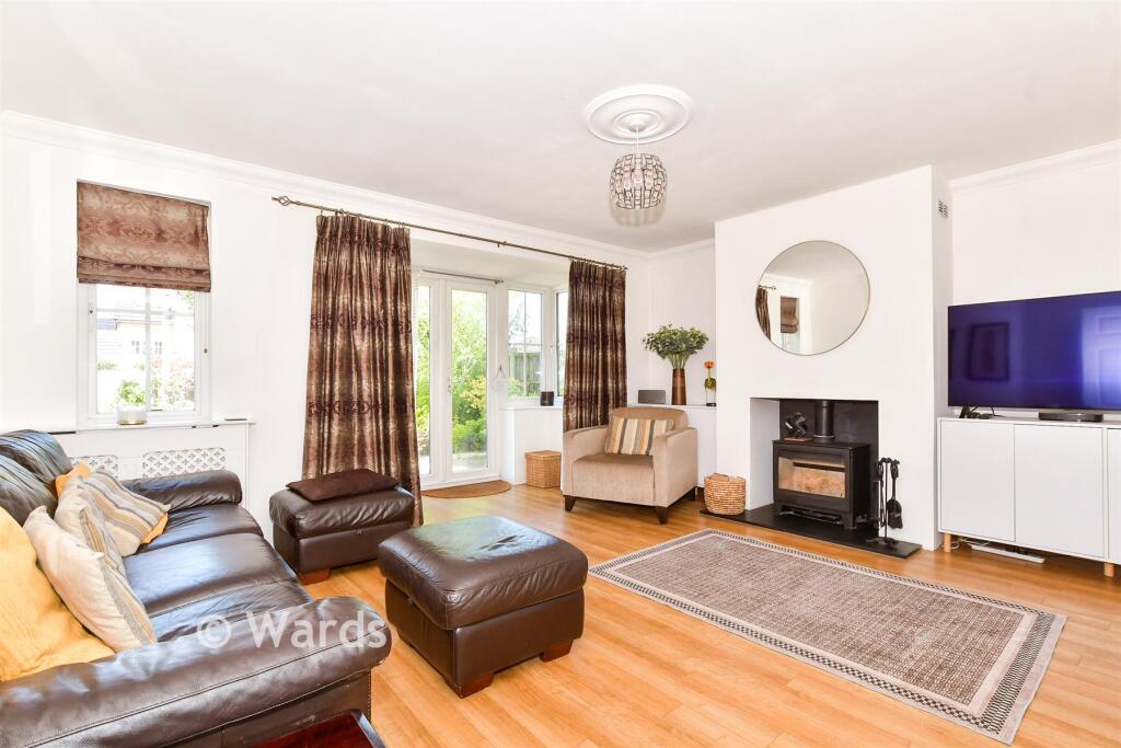 Lockham Farm Avenue, Boughton Monchelsea, Kent photo 3