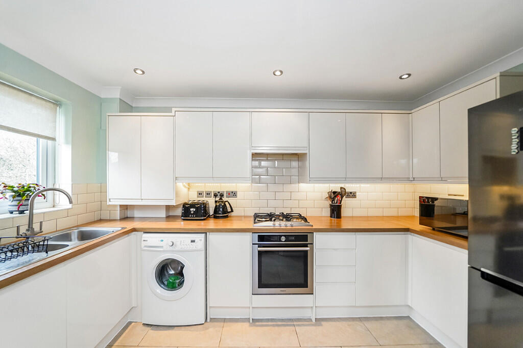 Apartment in London - View 4