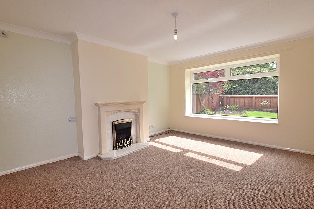 White Rose Crescent, Richmond photo 5