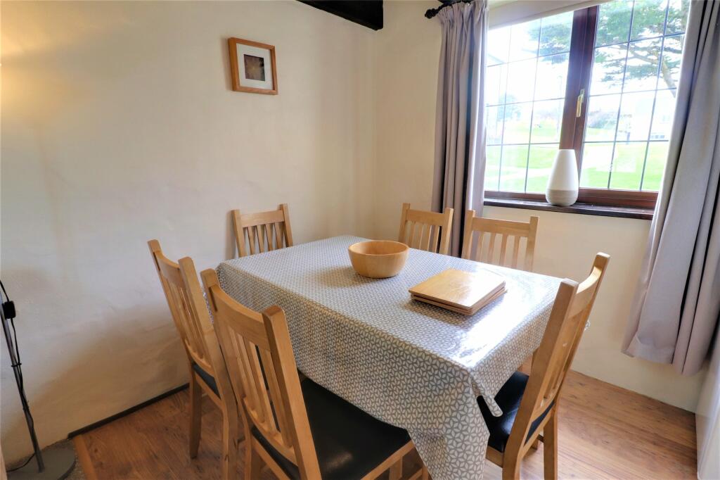 37, Willingcott Valley, Woolacombe, Devon, EX34 photo 4