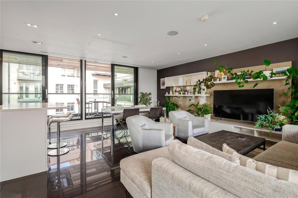 Main image of property: Leman Street, London, E1