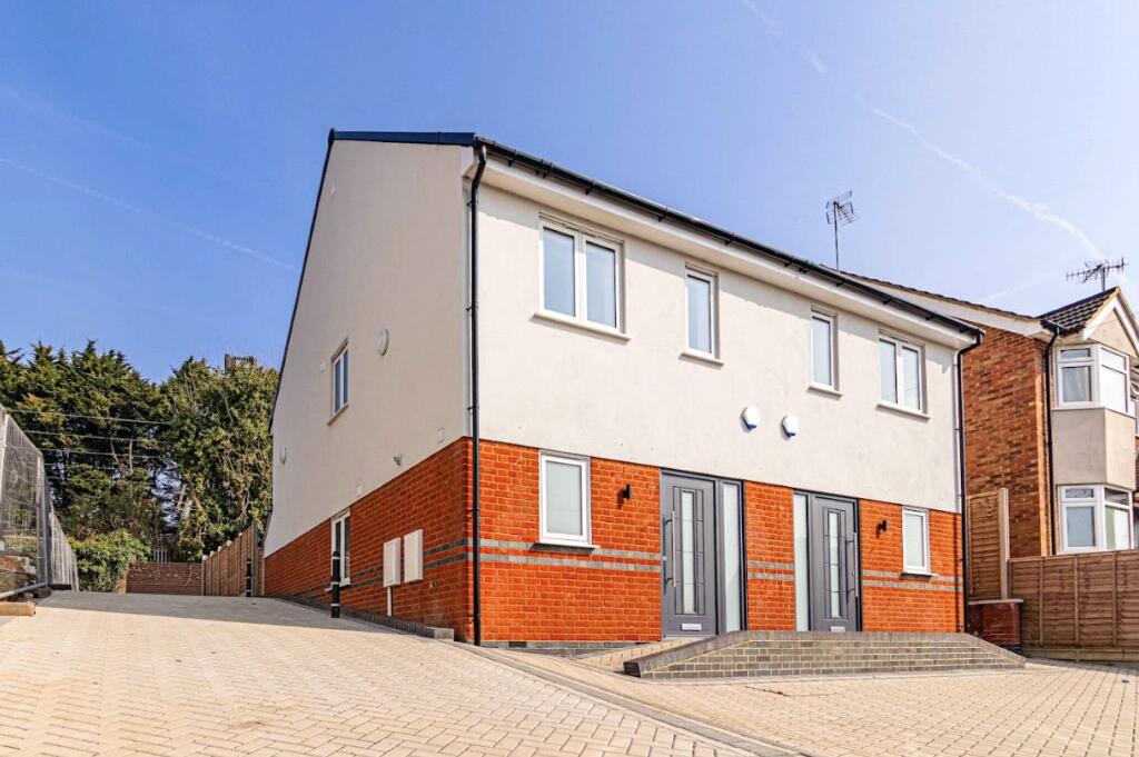 Main image of property: Primrose Hill, Kings Langley, Hertfordshire, WD4