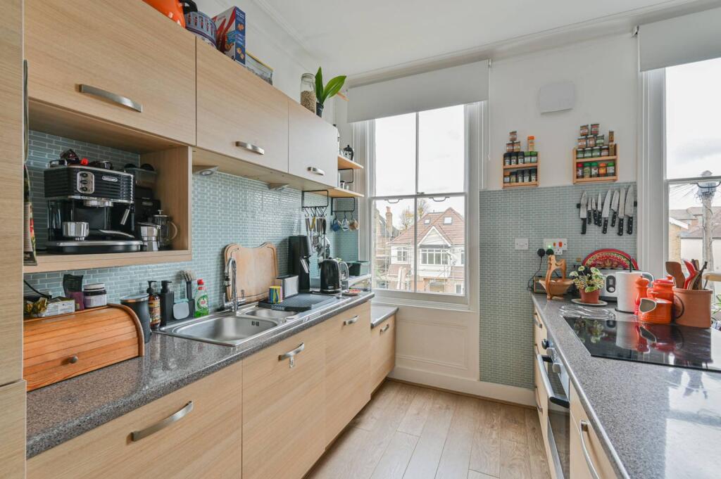 Kempshott Road, Streatham Common, London, SW16 photo 4