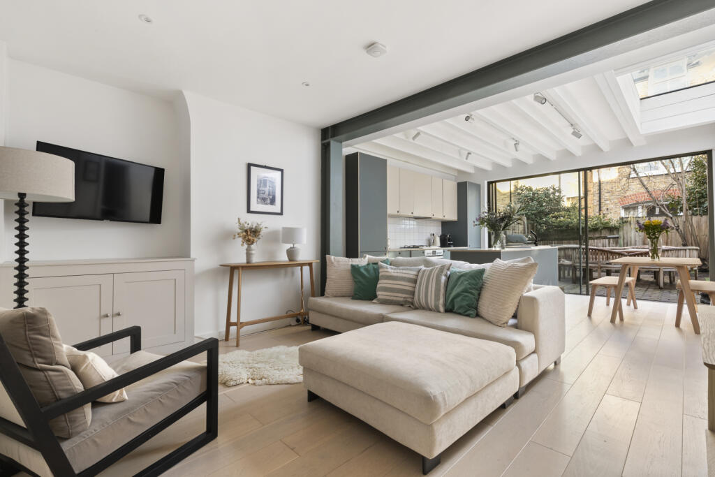 Main image of property: Dafforne Road, SW17