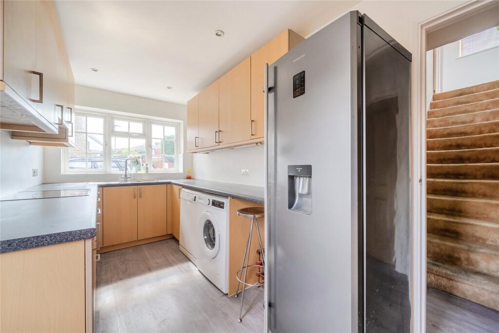 House in Bromley - More