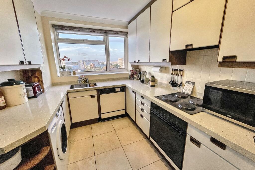 Additional image 4 of East Cliff