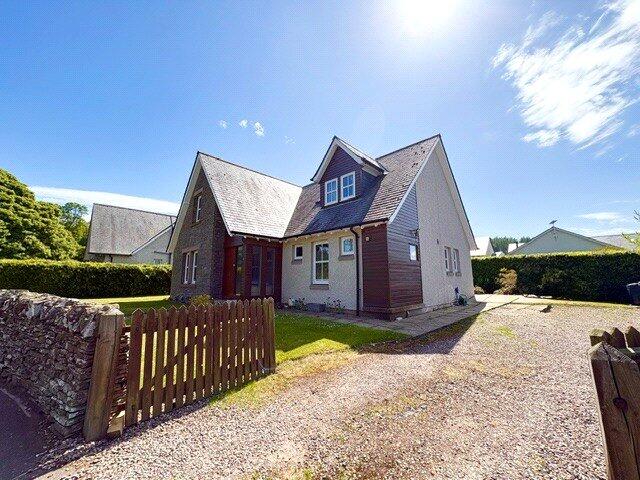 Main image of property: 21 Dundee Road, Glamis, Forfar, Angus, DD8
