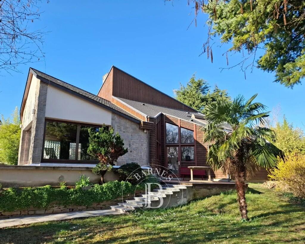 Main image of property: St-Michel-sur-Orge, Essonne, Paris-Isle of France