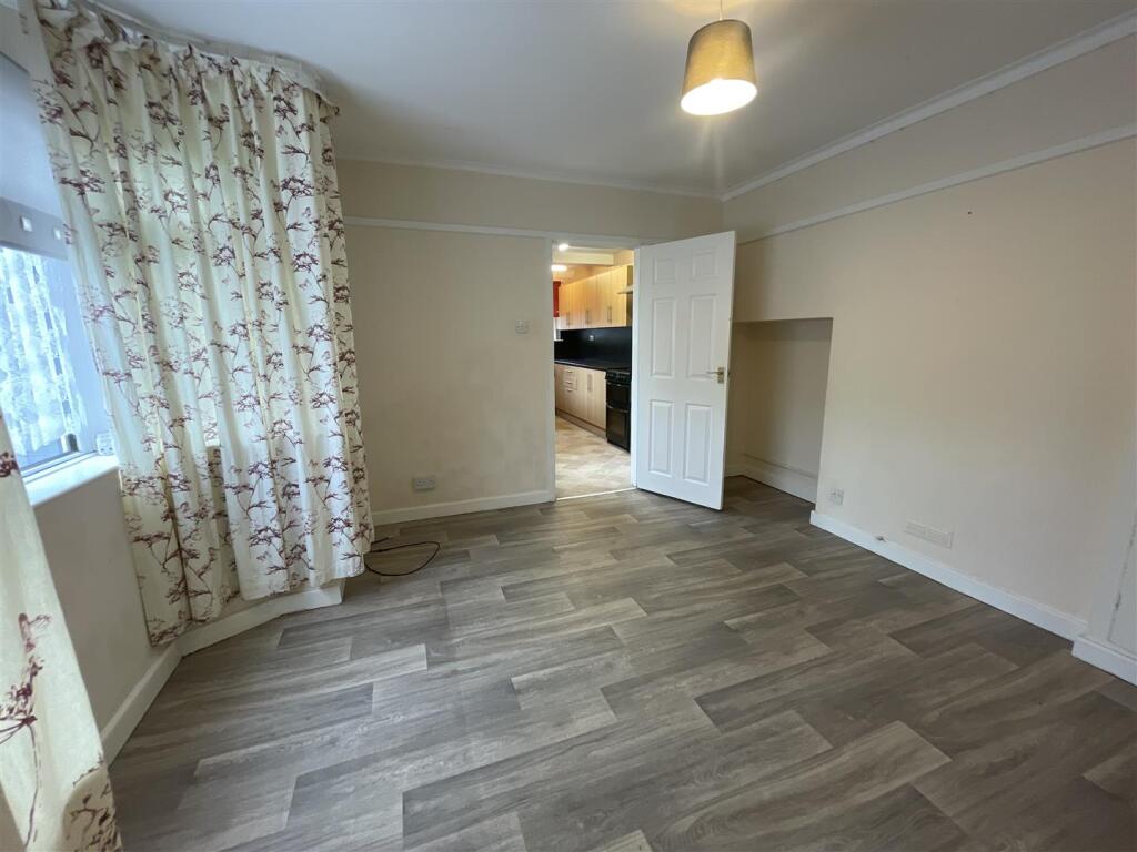 House in East Lindsey, Louth - View 5