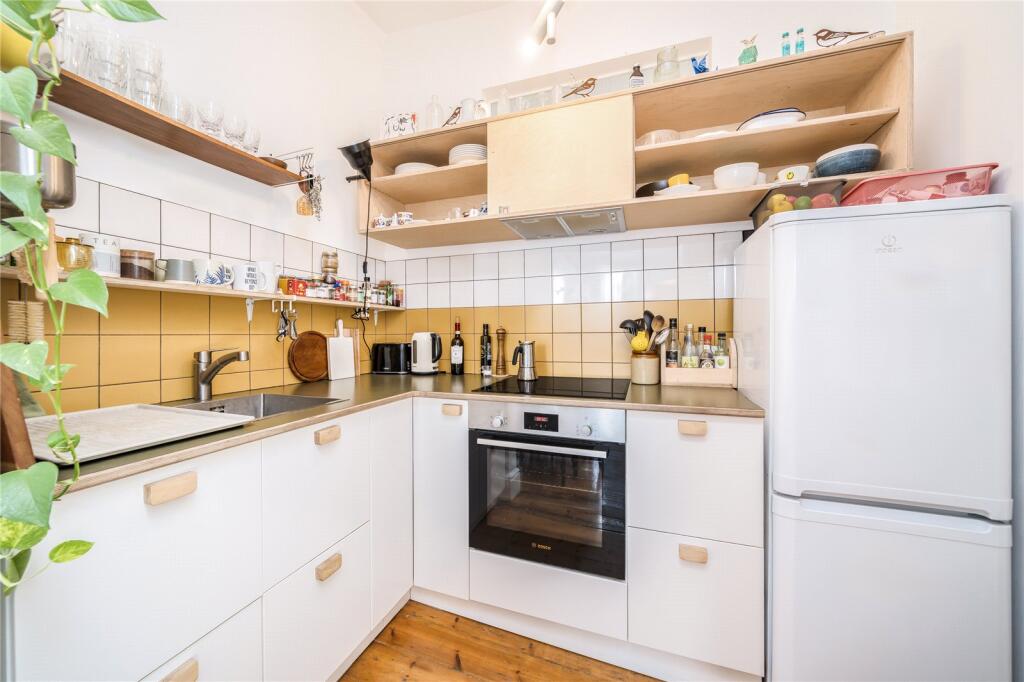 Apartment in London - View 4