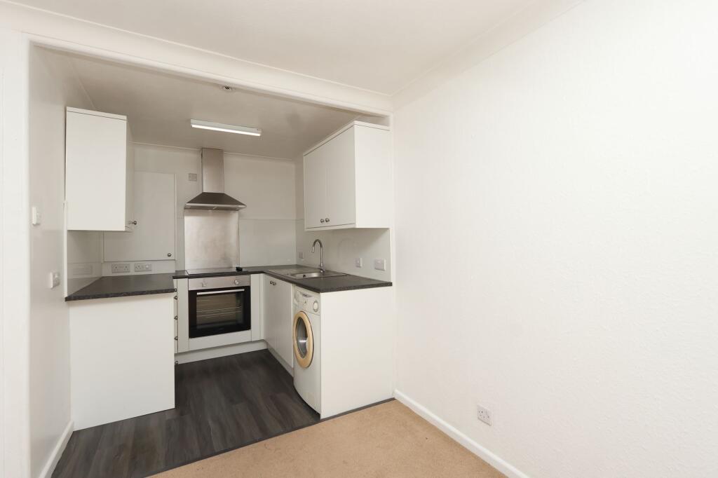 Bridge Road, Worthing, BN14 photo 4