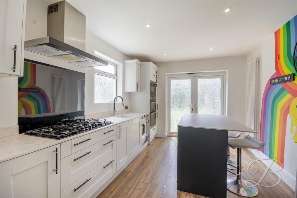 Stella Street, Mansfield - View 2
