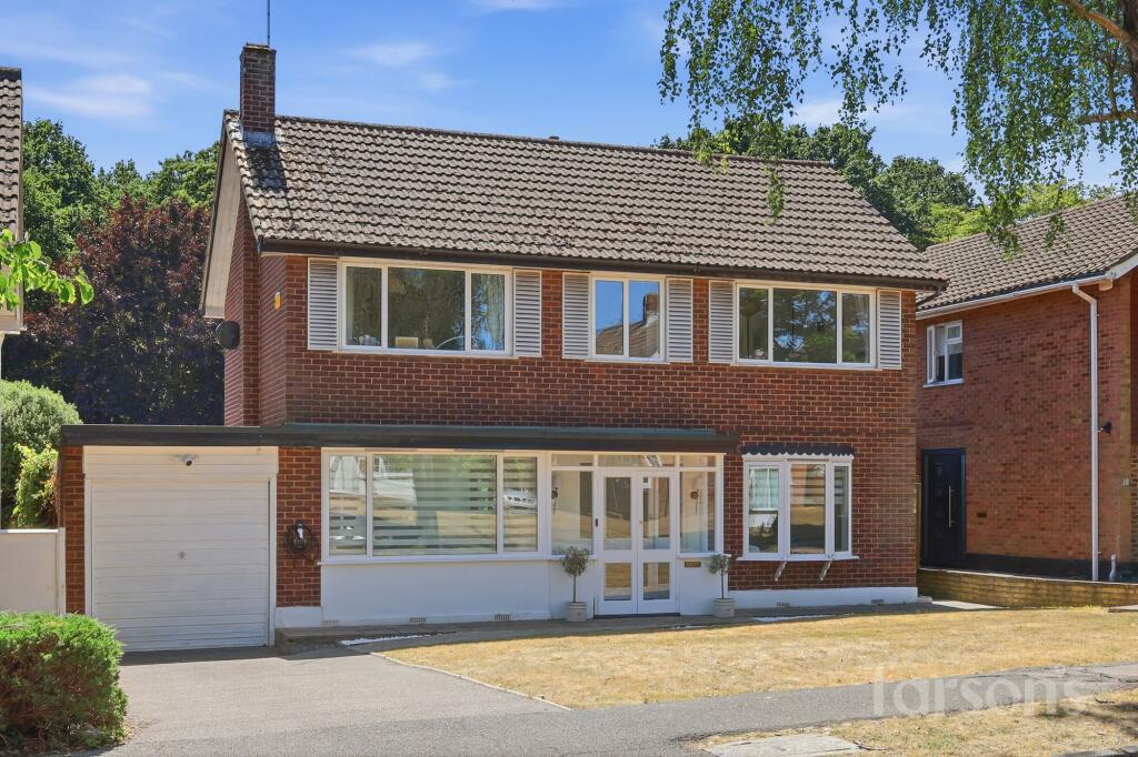 Main image of property: Spurgate, Hutton, CM13