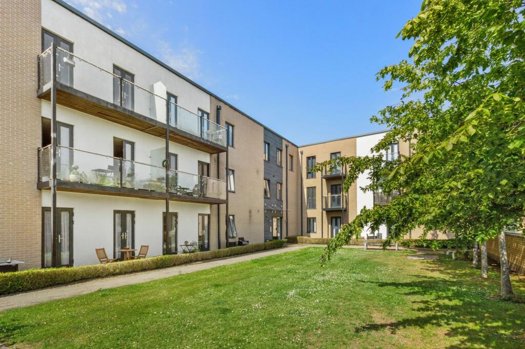 Main image of property: Angus Court, Thame, OX9