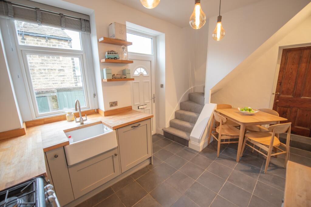 House in Bradford, Steeton with Eastburn - View 3