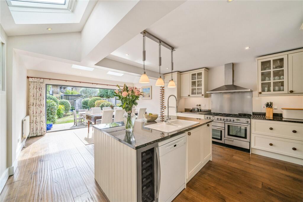 Main image of property: Waynflete Street, SW18