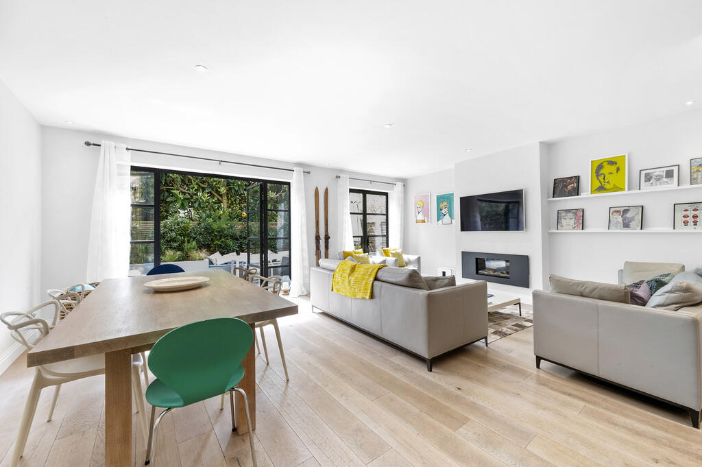 Main image of property: Copse Hill, SW20