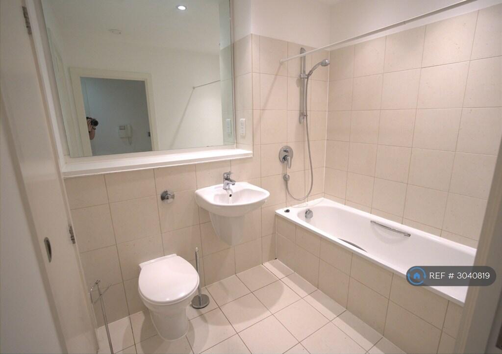 Apartment in Manchester - More