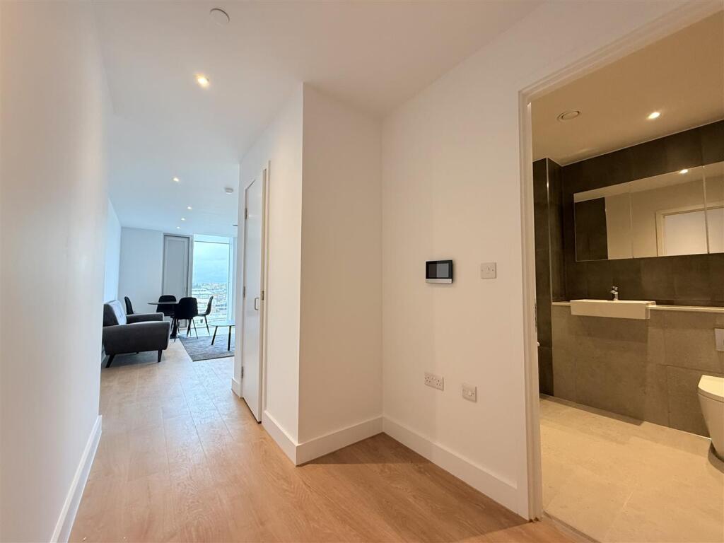 Apartment in Manchester - More