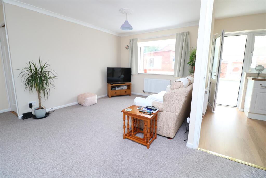 House in Westbury, Leigh Park - View 5
