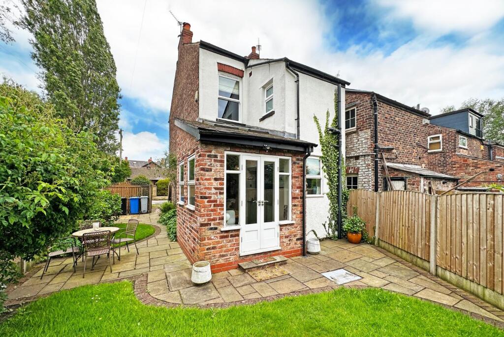 Old Heyes Road, Timperley – pohled 5