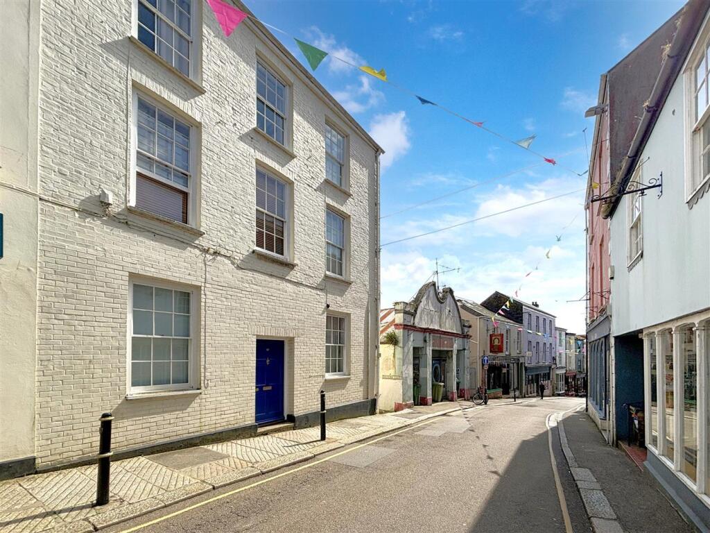 Main image of property: High Street, Falmouth