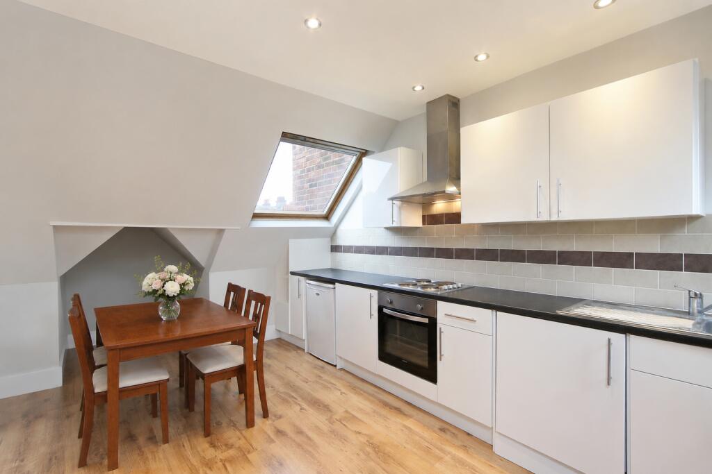 Apartment in London - View 2