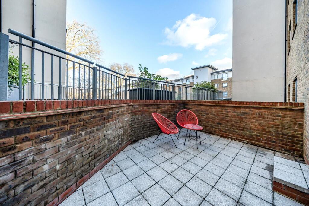 Apartment in London - View 4