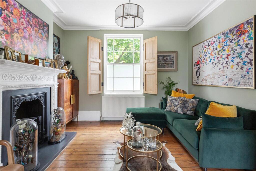 Main image of property: Camberwell New Road, London, SE5