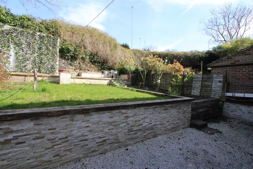 Additional image 17 of Kingsdale Crescent, Bradford