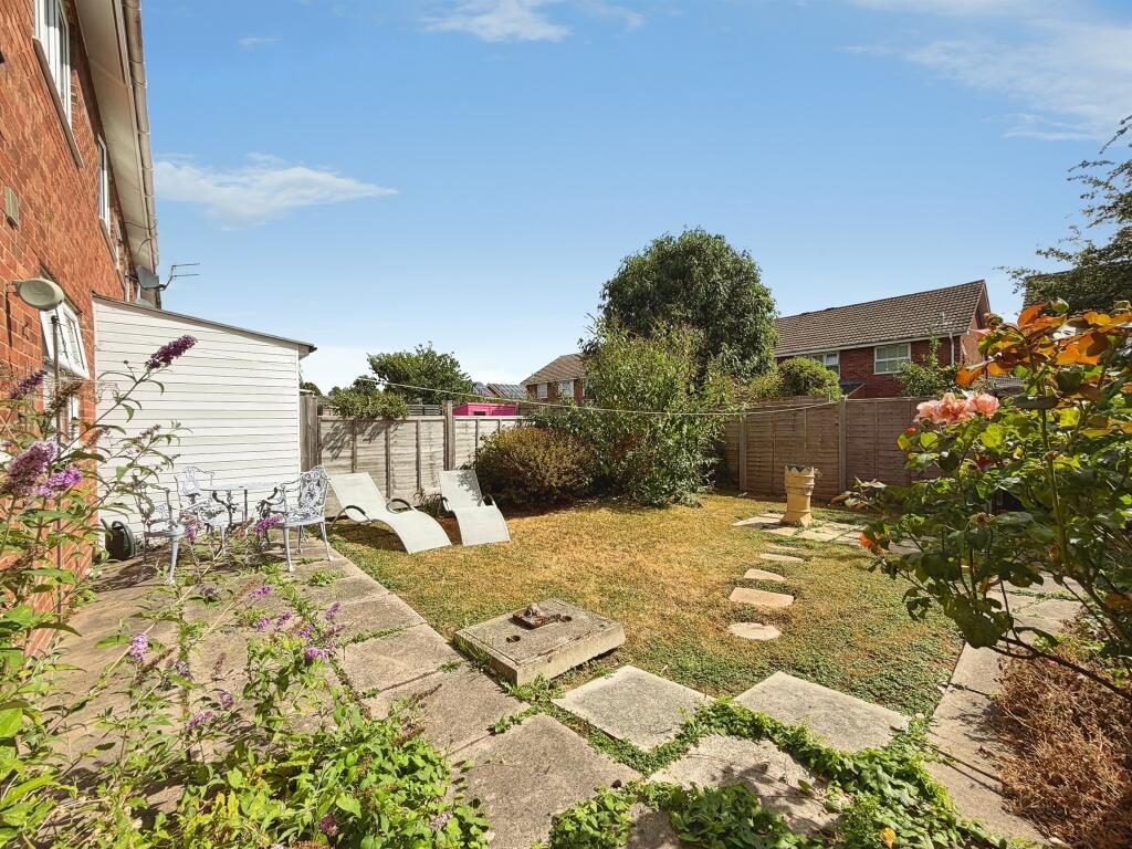 House in Stratford-on-Avon, Stratford-upon-Avon - More