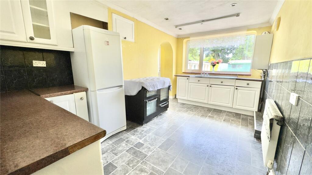 Larcombe Avenue, Upton, Wirral, CH49 photo 4
