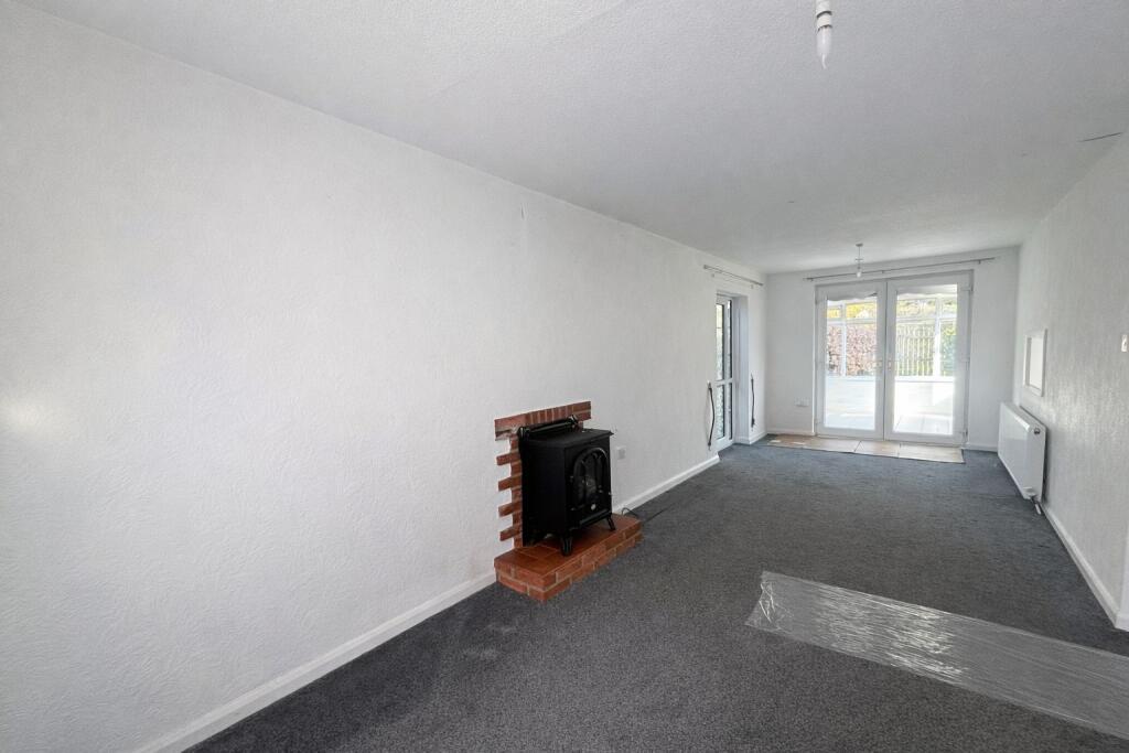 House in Bradford, Allerton Upper Green - View 2