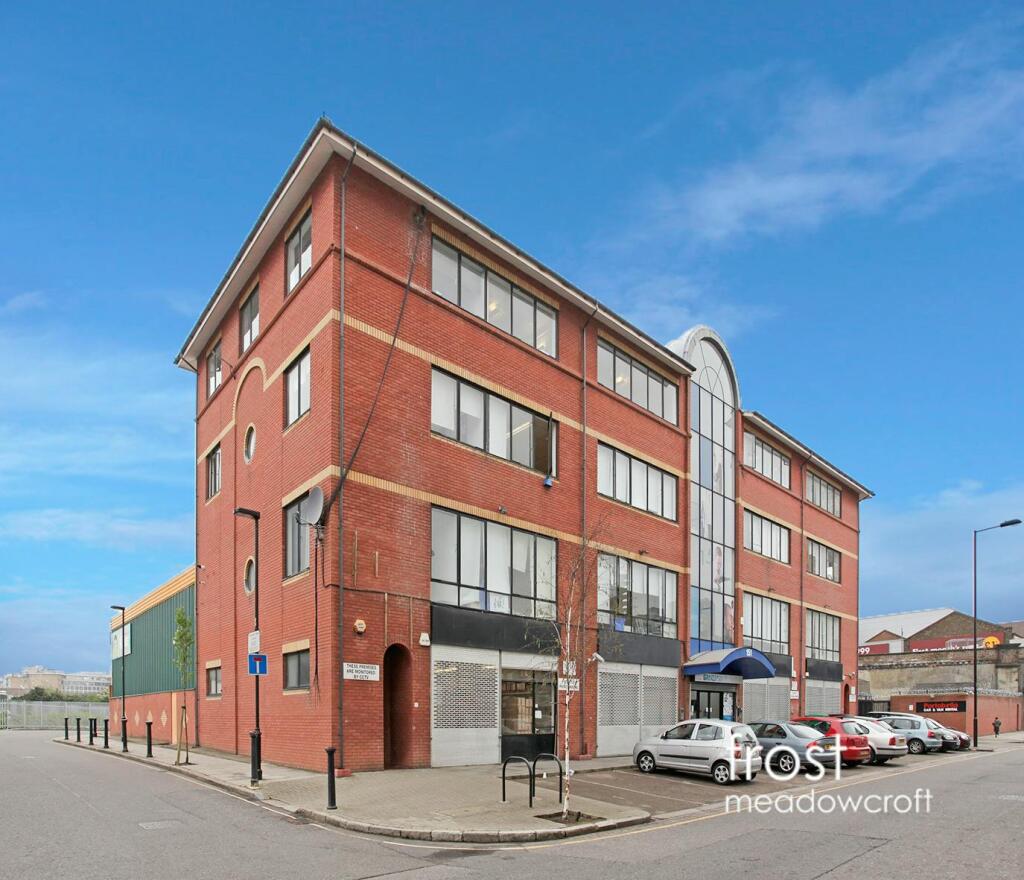 Freston_Road_151_W10_building_external