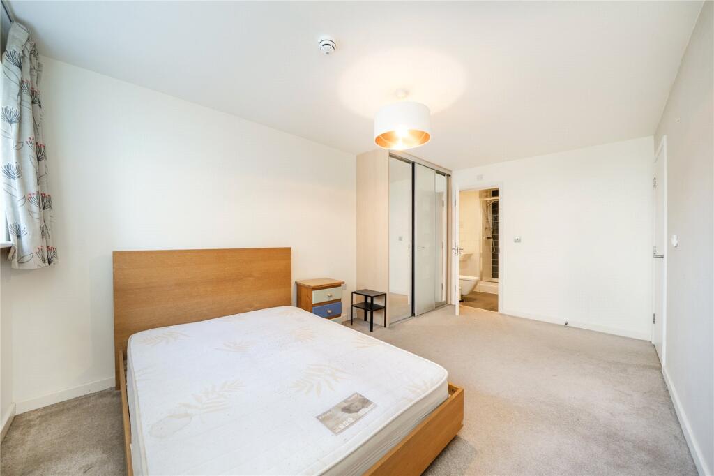Apartment in London, Clapton Park, Hackney Wick - More