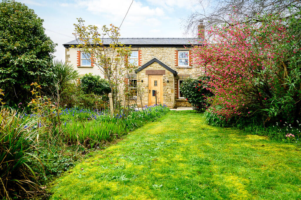Main image of property: Edge of village, Detached Cottage & Outbuilding 