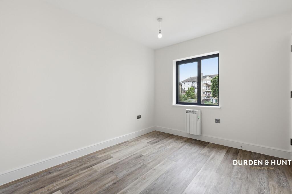 4 bedroom end of terrace house for rent