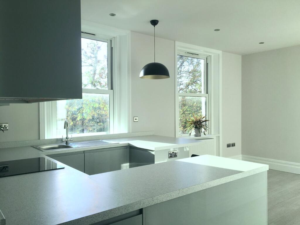 Apartment in Twickenham - View 3