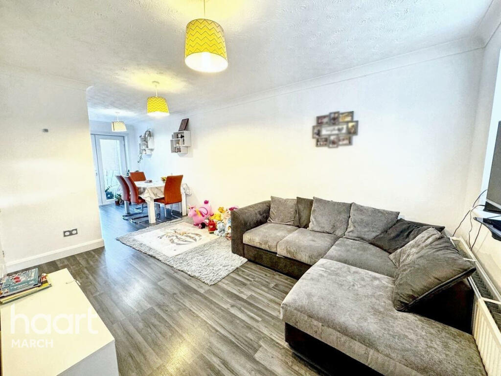 Main image of property: Grenadiers Drive, Chatteris