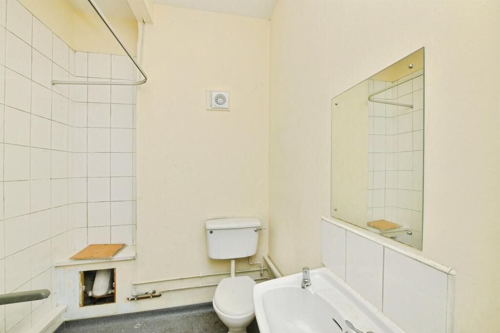 Apartment in Plymouth, Pennycomequick - View 4