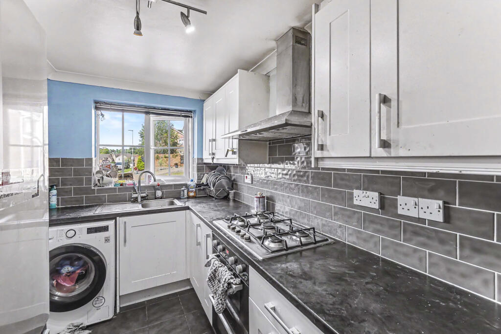House in Northampton, Billing - View 2