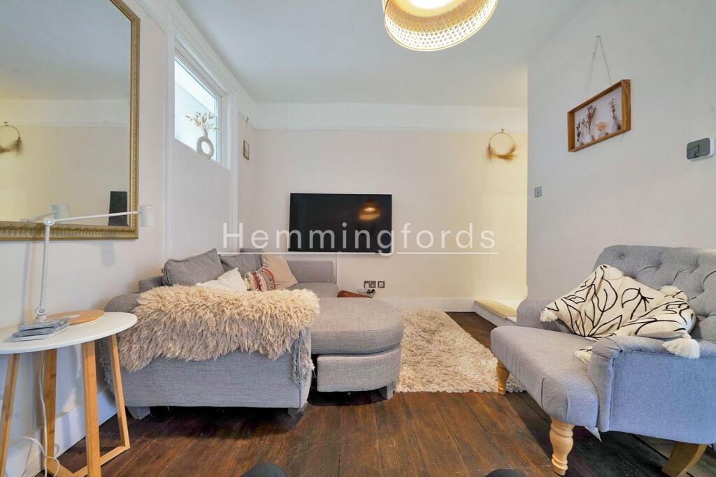 Richmond Road, Bounds Green, N11 – pohled 2