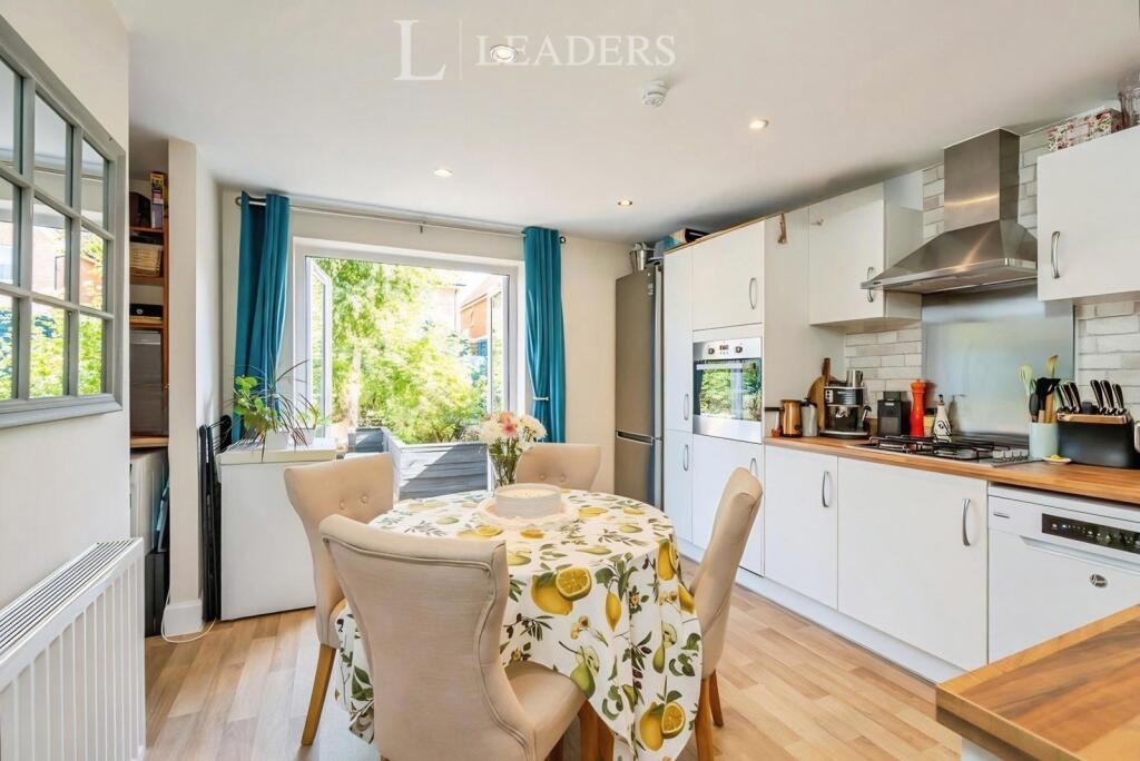 House in Chichester, Southbourne - View 5