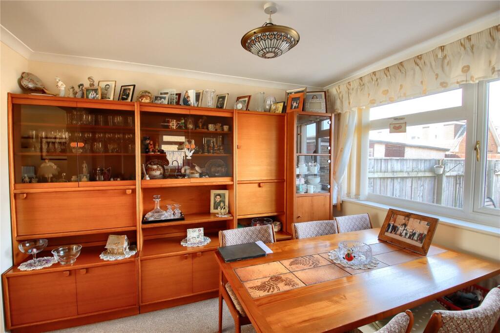 House in Egglescliffe, Kingsmead - More