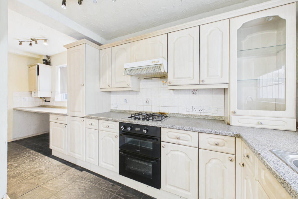 House in Dacorum, The Image - View 4