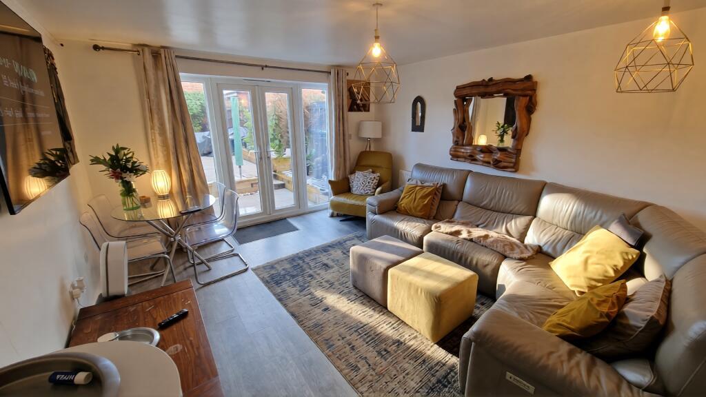 House in Nottingham - View 2