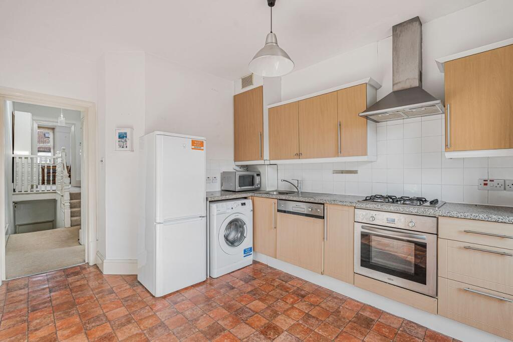 Apartment in London - View 5