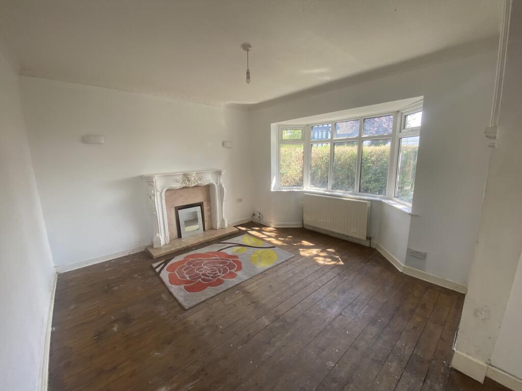 House in Ashfield, Beardall Fields, Hucknall - View 4