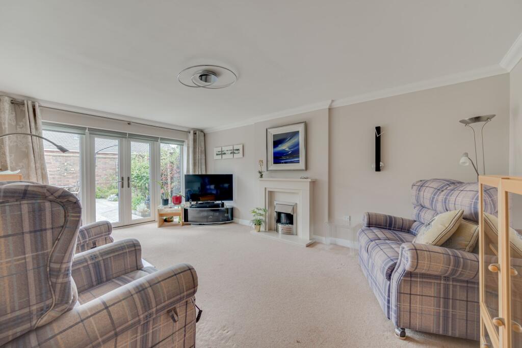 House in Congleton, Hightown - View 4