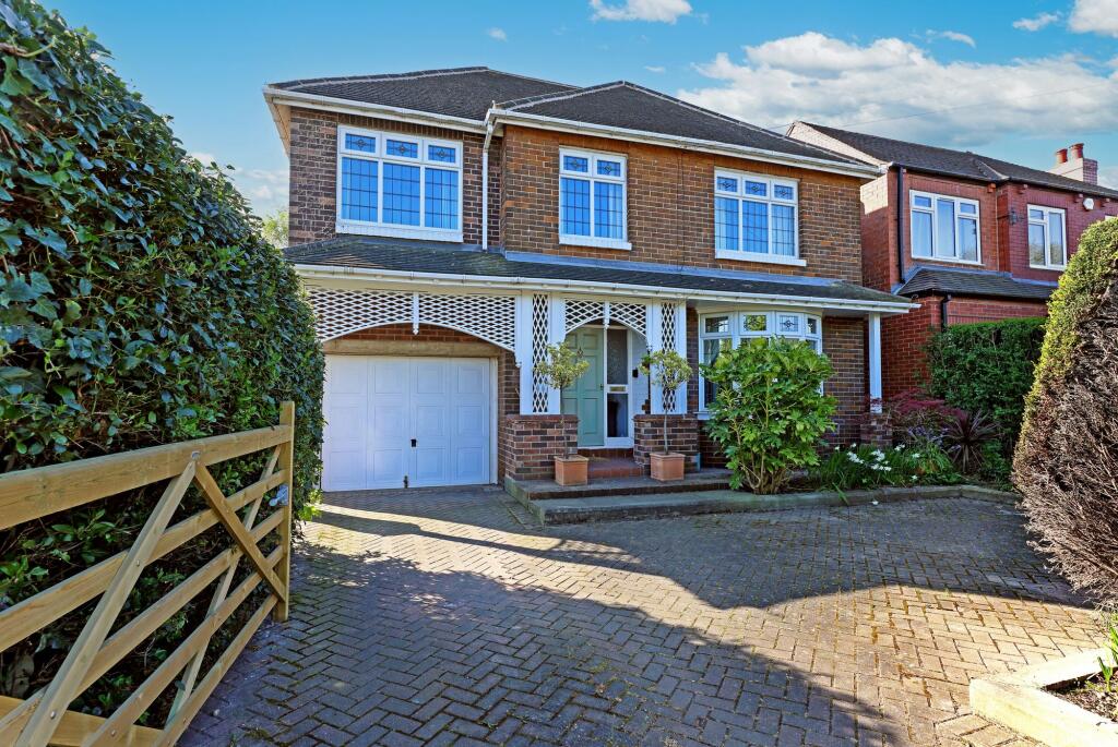 4-bed detached on Queens Drive, Ossett, WF5, £550,000